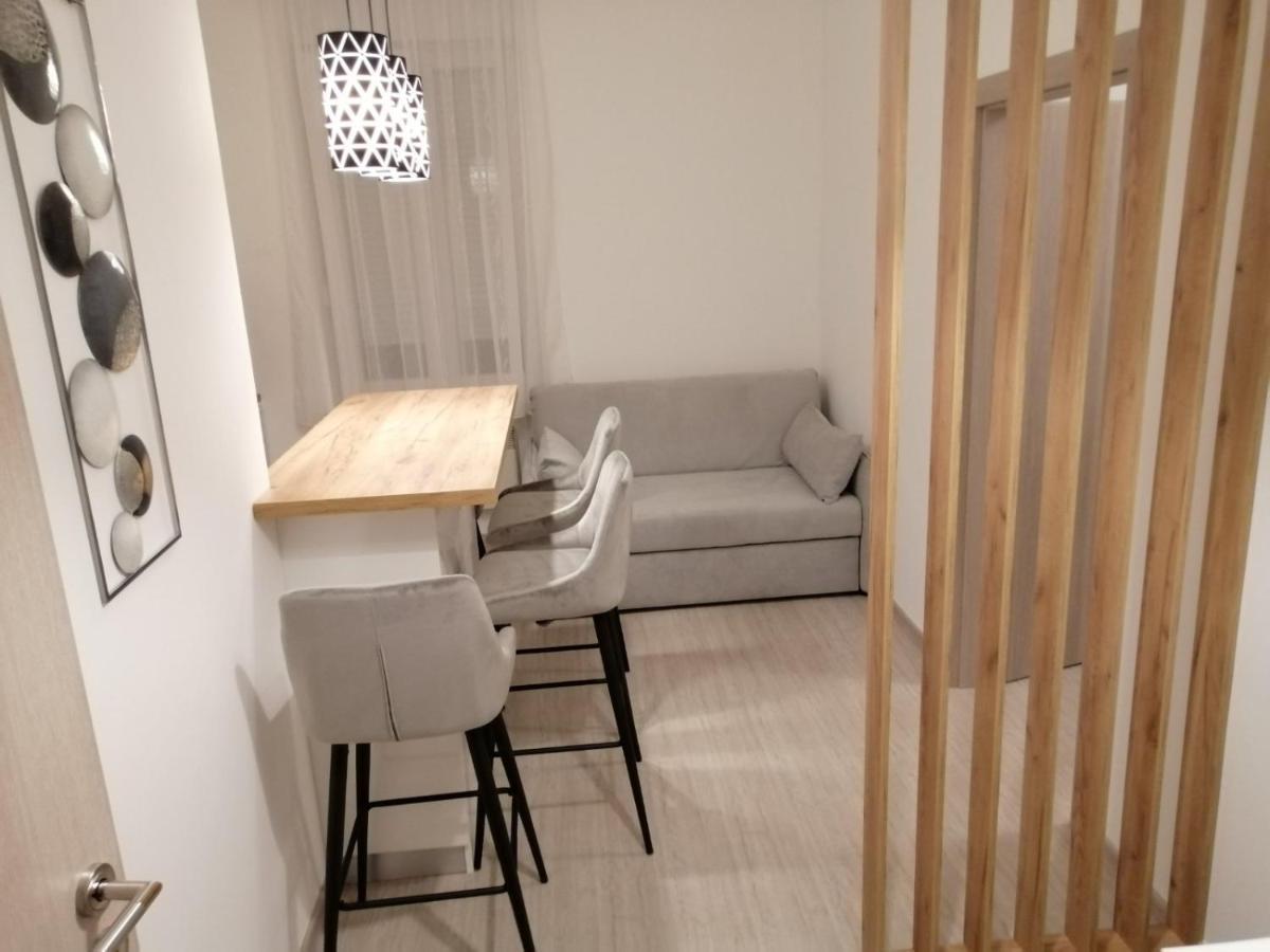 Evita Apartment Karlovac Exterior photo